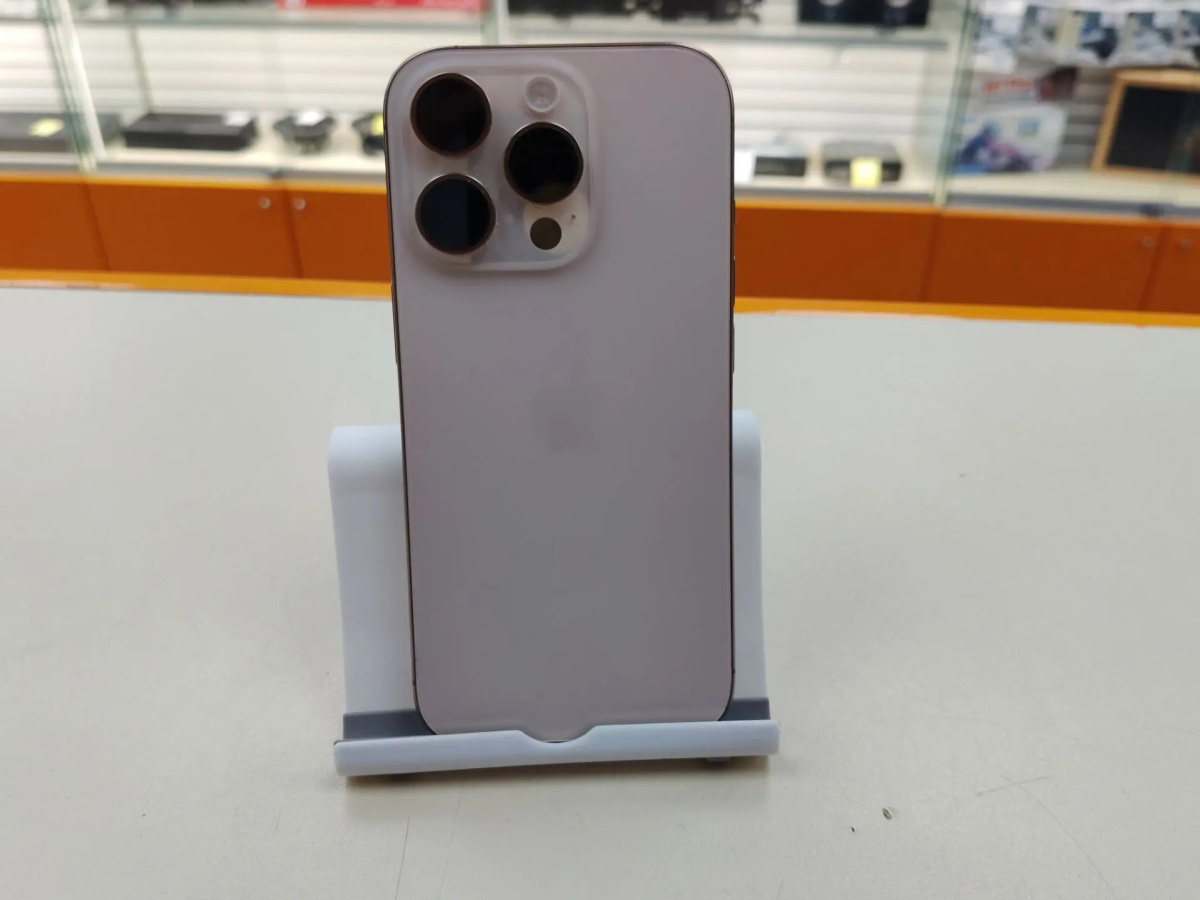 Смартфон Apple Iphone 16 Pro 128Gb