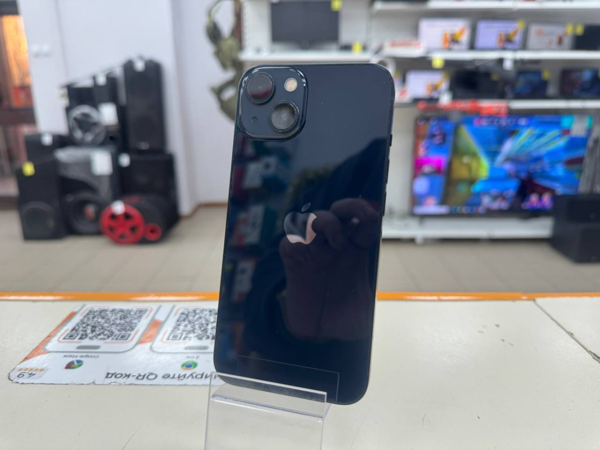 Смартфон Apple iPhone 13 128Gb