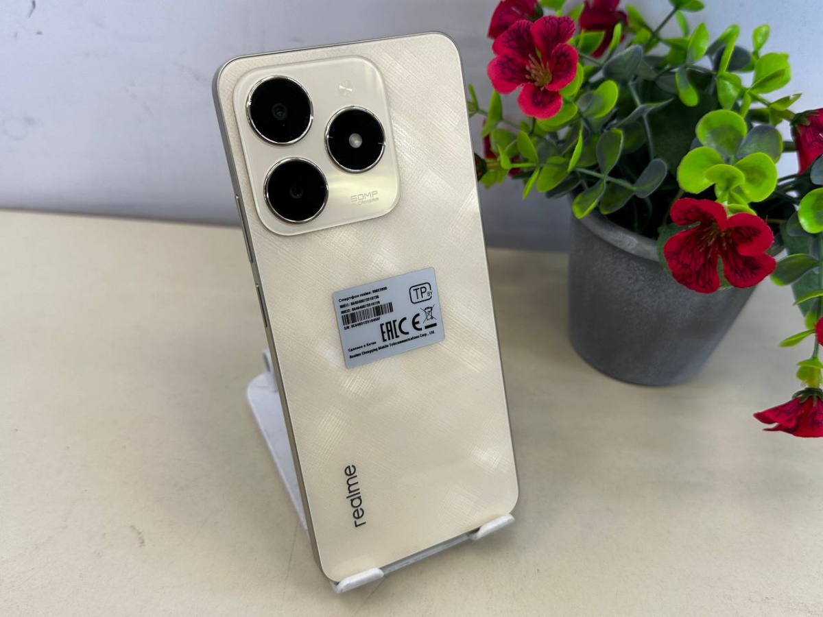 Смартфон Realme C61