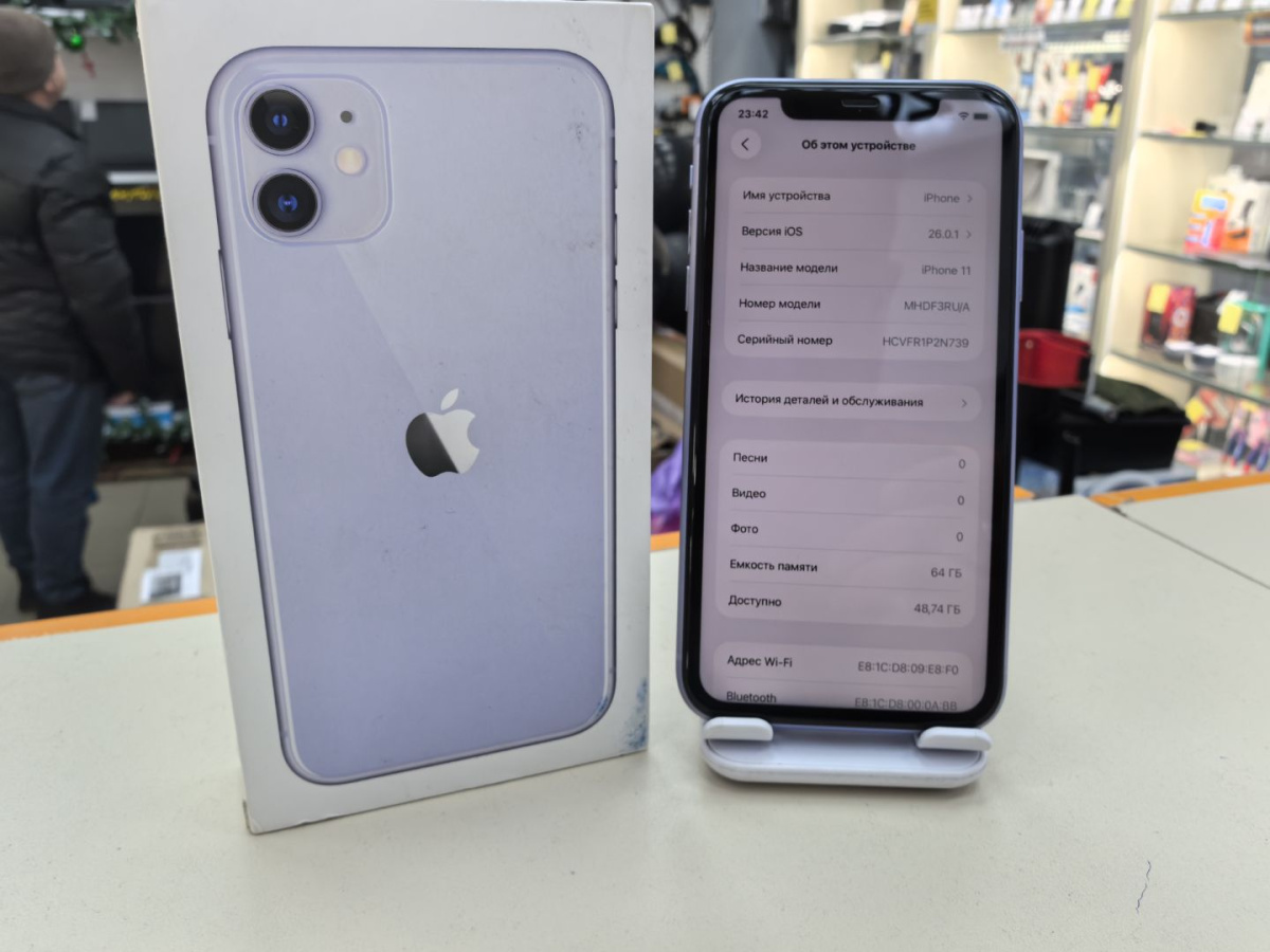Смартфон Apple iPhone 11 64Gb