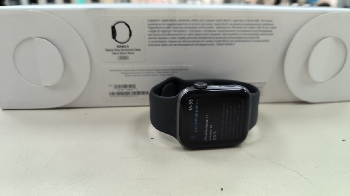 Смарт-часы Apple Watch Series 5 44 мм