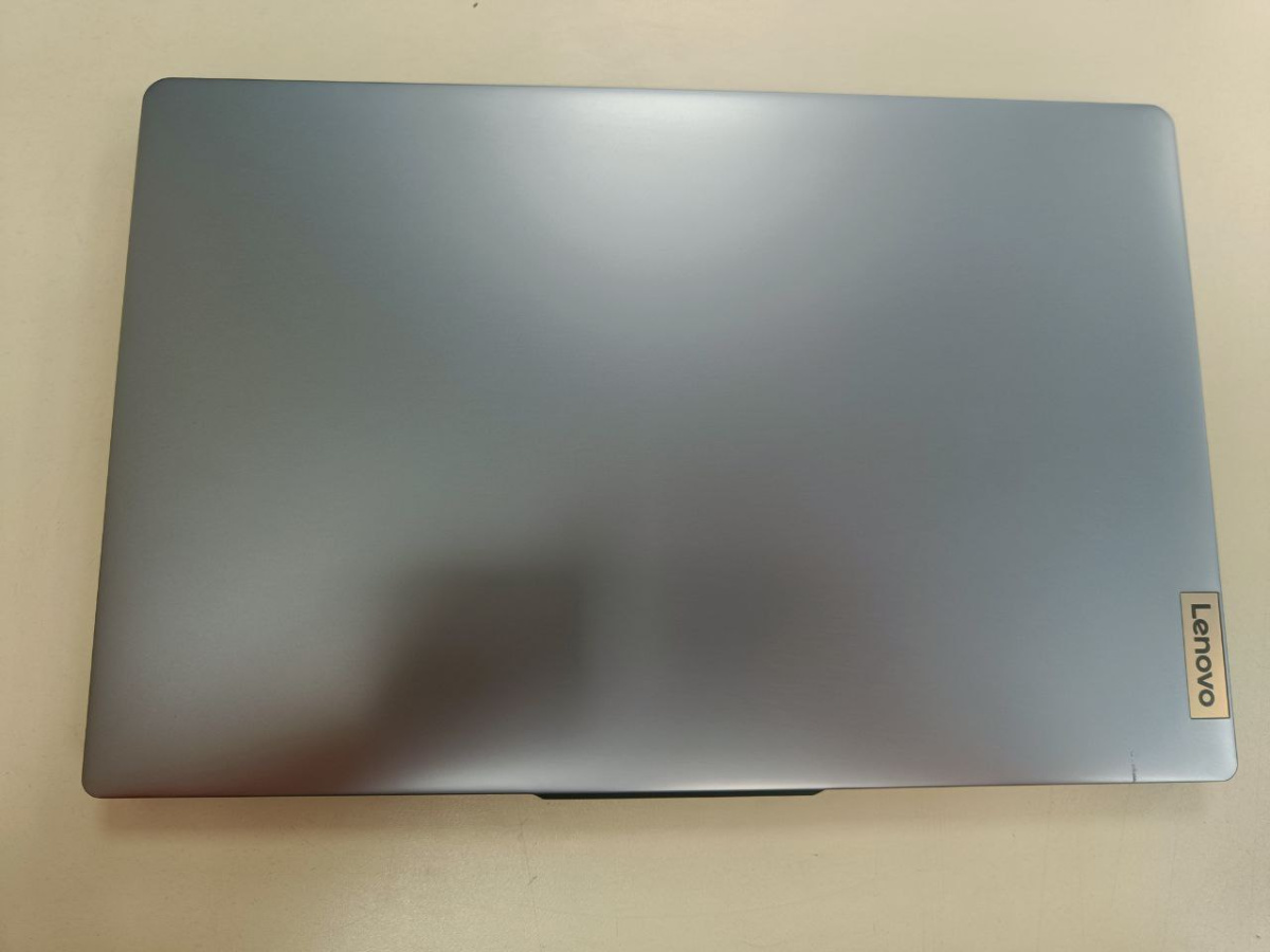 Ноутбук Lenovo; Core i3-1305U, Intel UHD Graphics, 8 Гб, 256 Гб, Нет