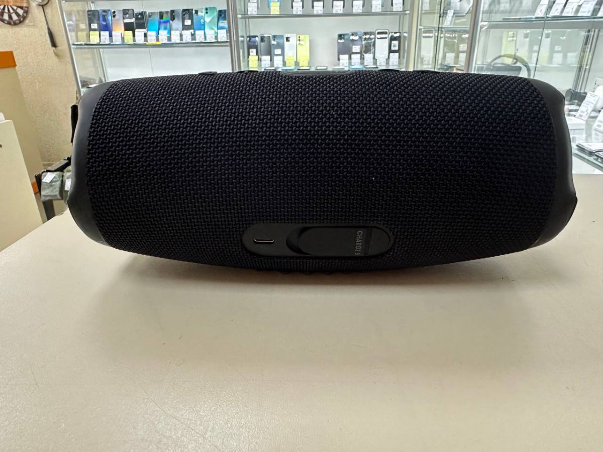 Портативная акустика JBL Charge 5