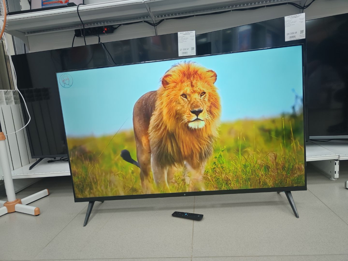 LED Телевизор Dexp 50UEY1