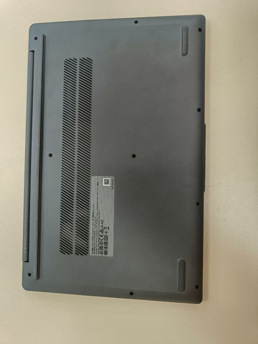 Ноутбук Lenovo; Core i3-1305U, Intel UHD Graphics, 8 Гб, 256 Гб, Нет
