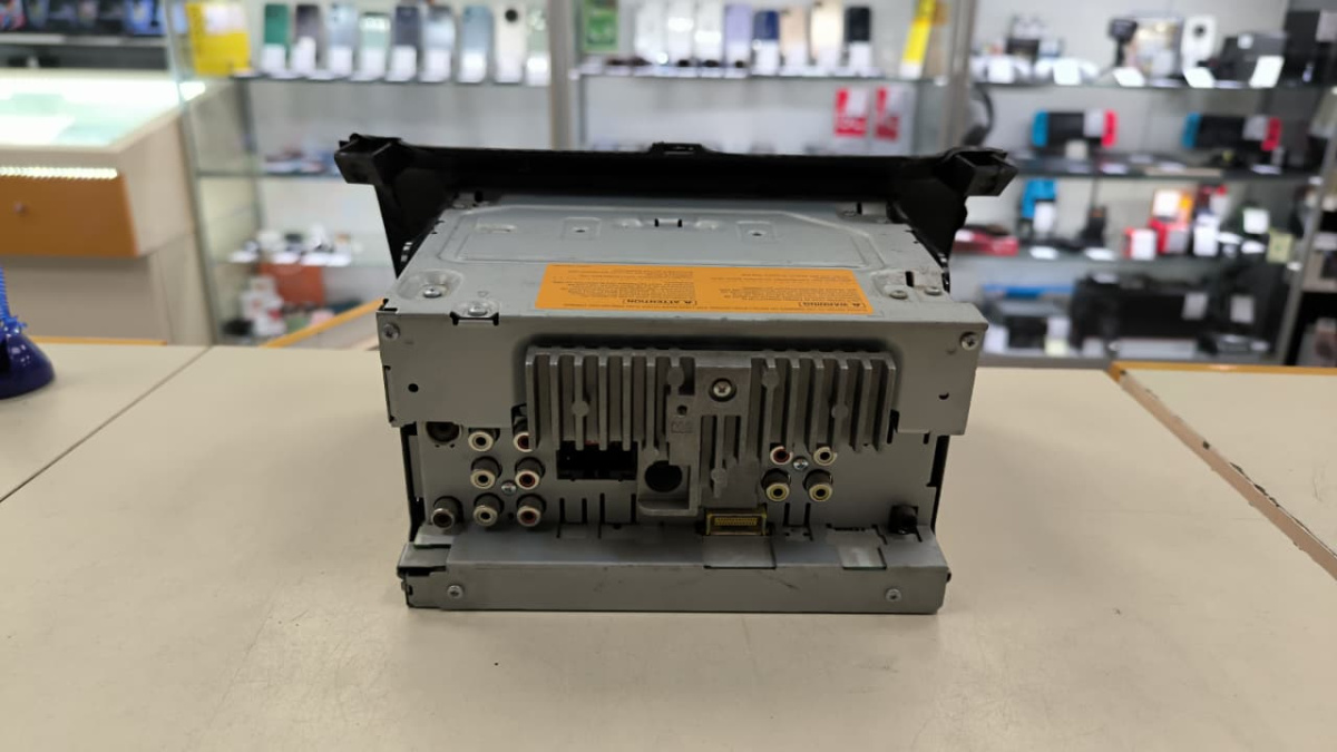 Автомагнитола Pioneer AVH-1400DVD Автомагнитола Pioneer AVH-1400DVD