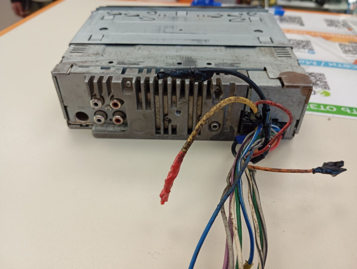 Автомагнитола Alpine CDE-171R