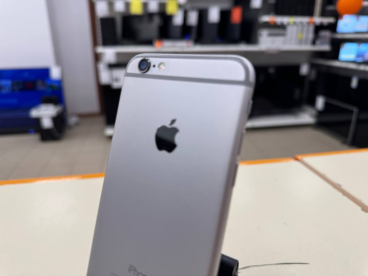 Смартфон Apple iPhone 6 32Gb