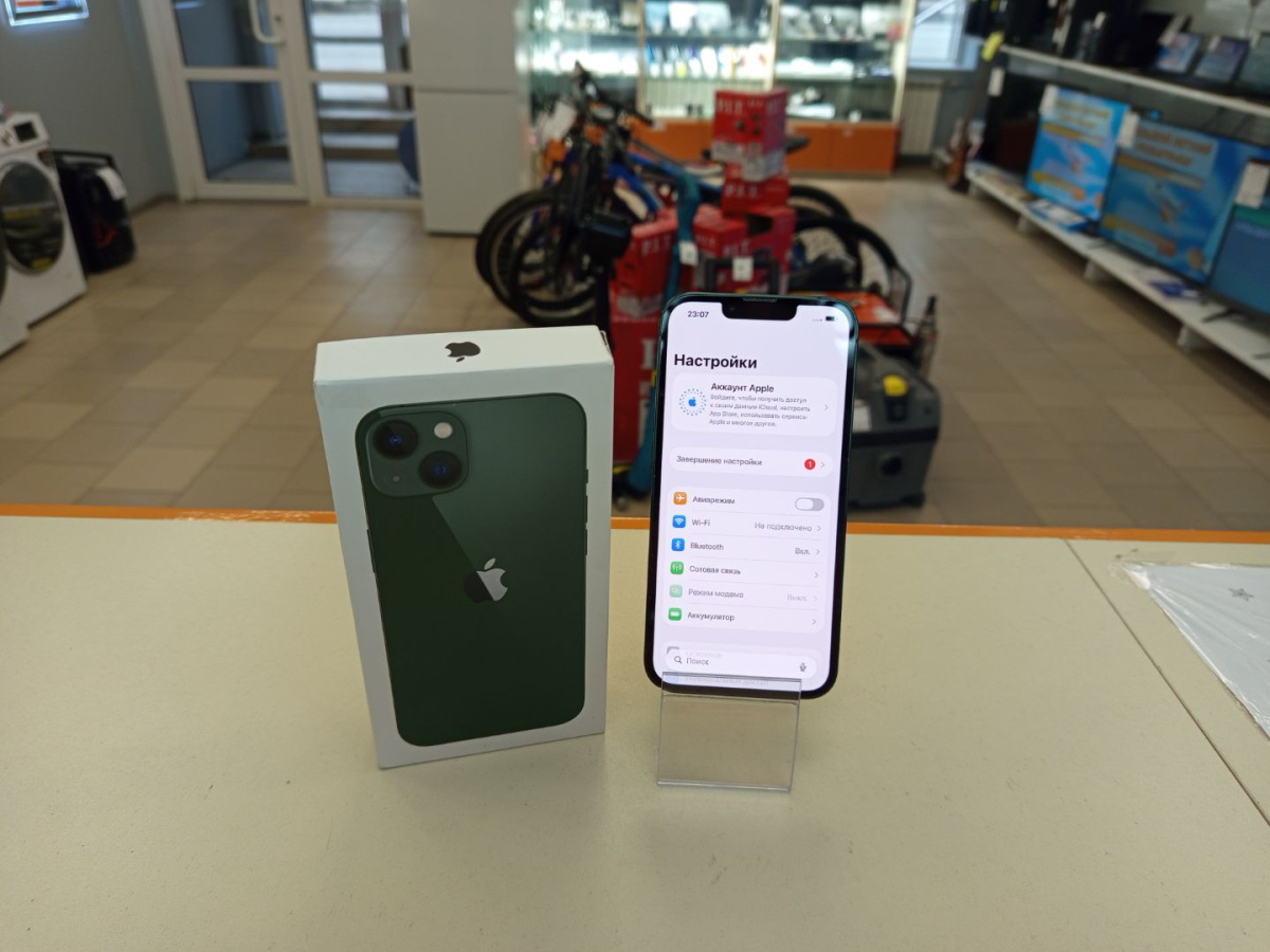 Смартфон Apple iPhone 13 128Gb