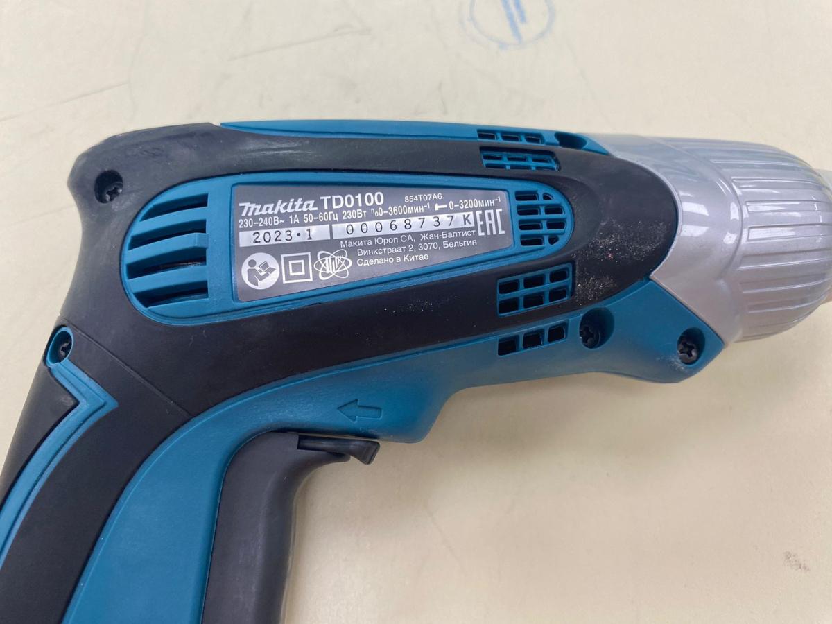 Шуруповерт Makita TD0100