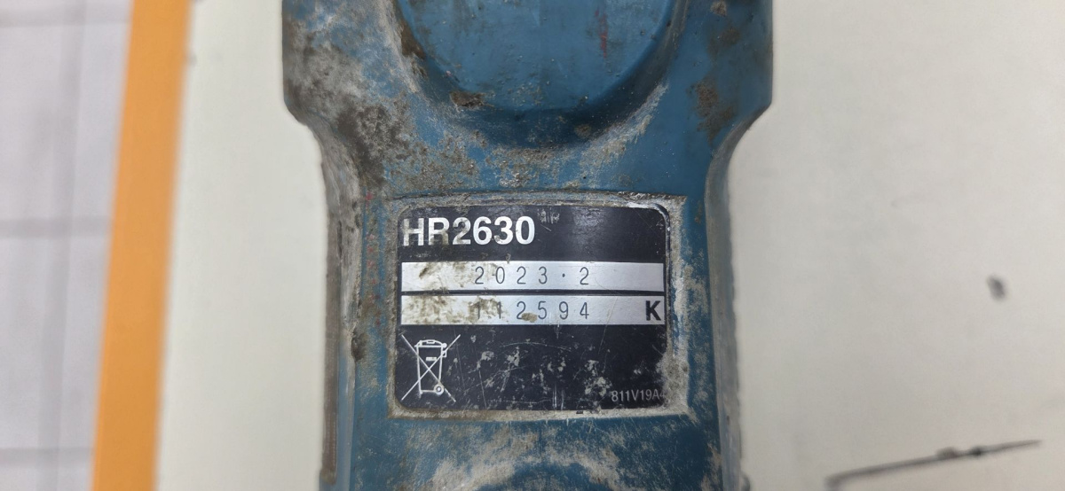 Перфоратор Makita HR2630