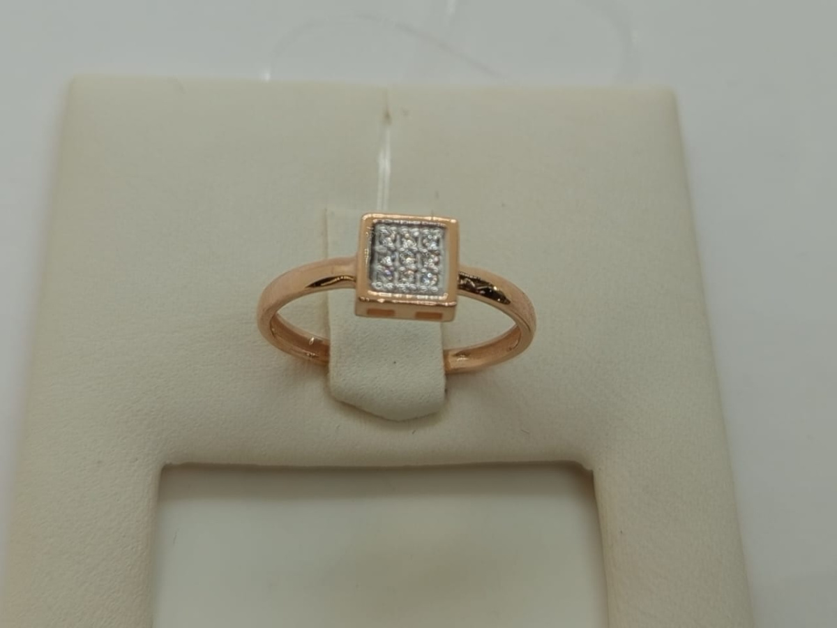 КОЛЬЦО С КАМНЯМИ (Au 585)