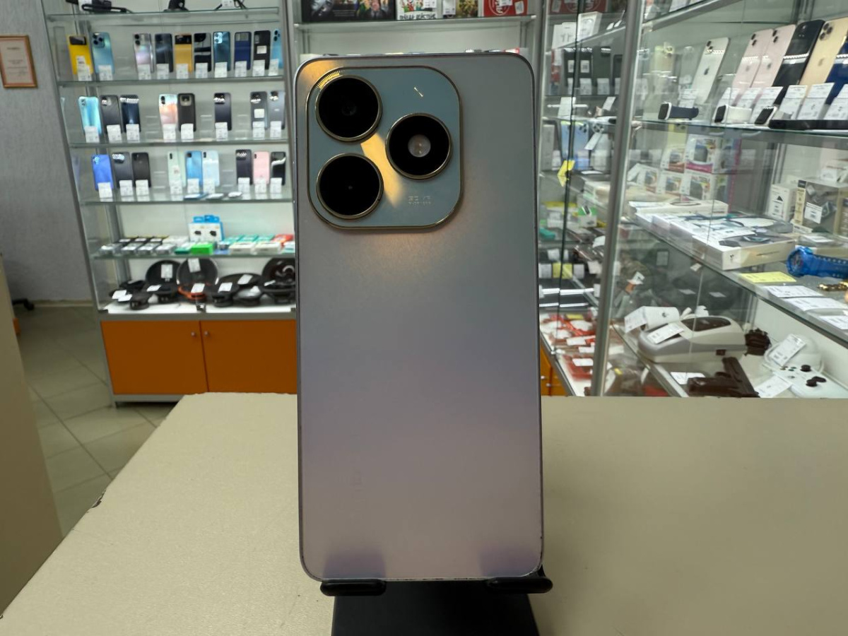 Смартфон Tecno Spark 20 8/256