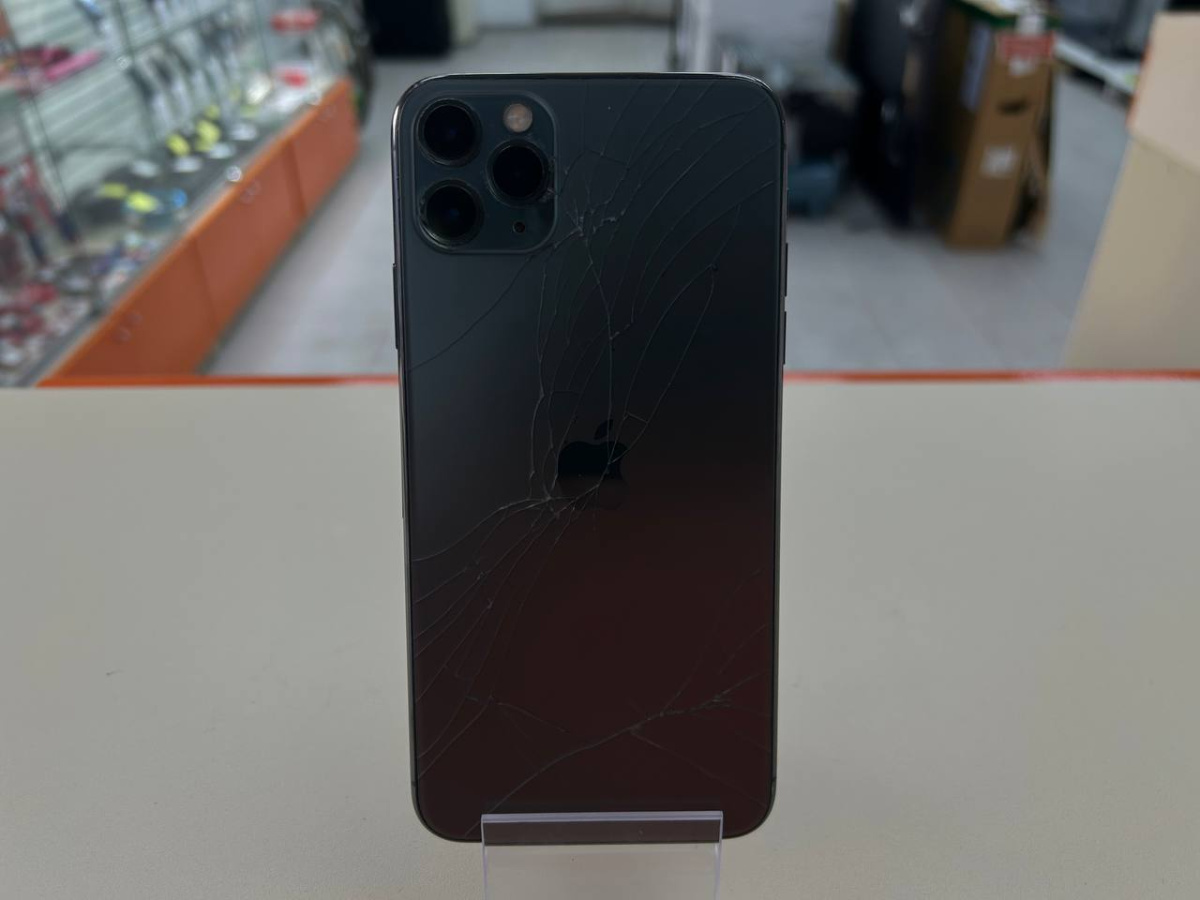 Смартфон Apple iPhone 11 Pro Max 64Gb