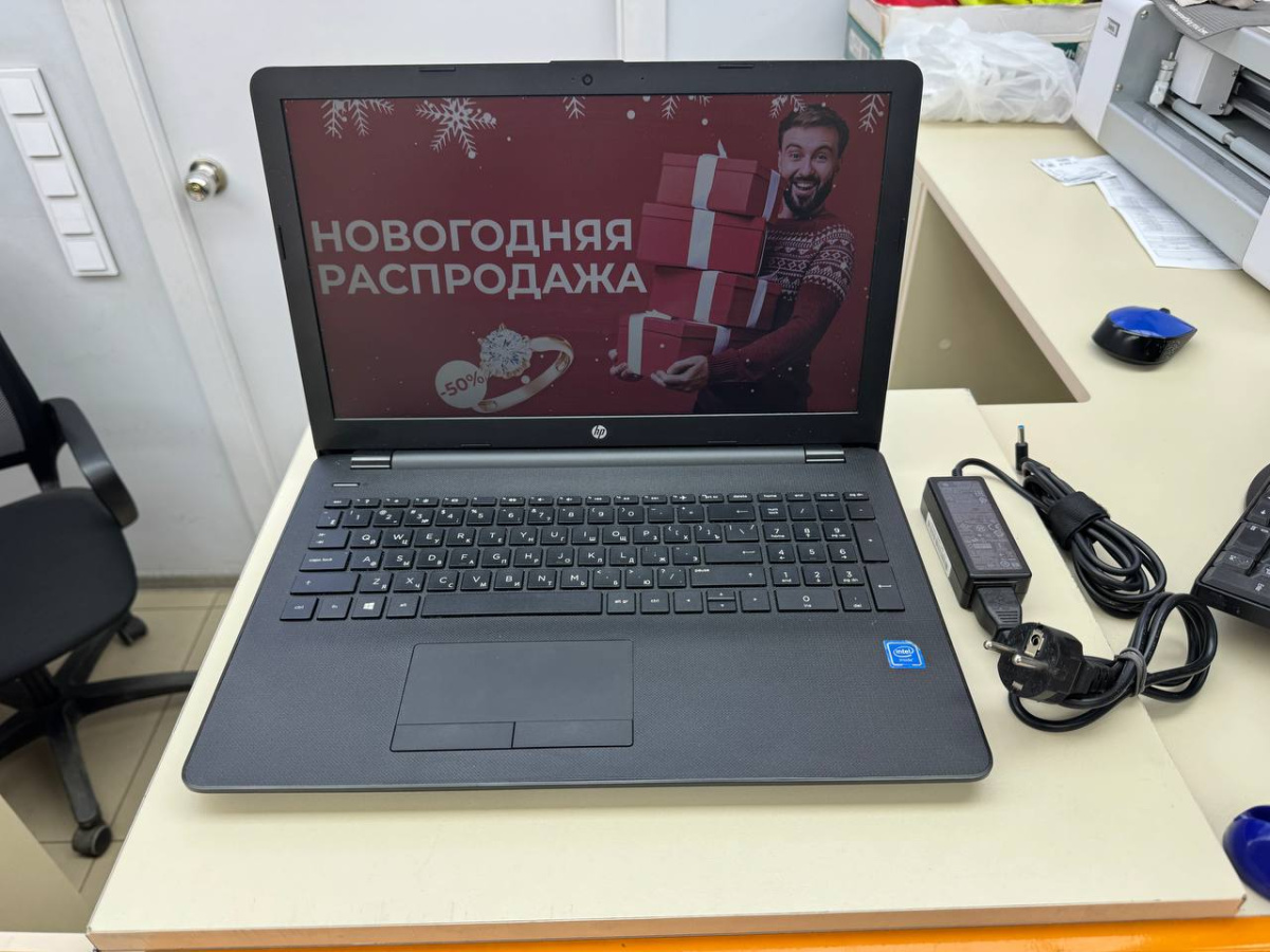 Ноутбук HP hp 15ra058ur; Celeron N3060, Intel HD Graphics 400, 4 Гб, Нет, 500 Гб