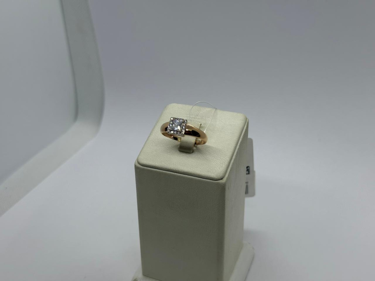 КОЛЬЦО С КАМНЯМИ (Au 585)