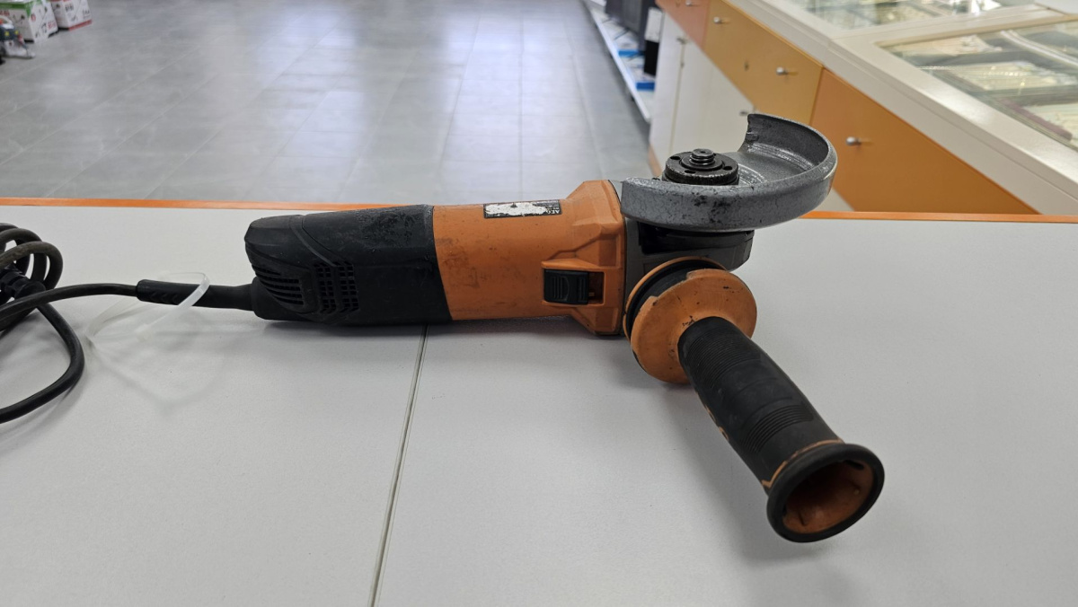 Угловая шлифмашина AEG WS 10-125