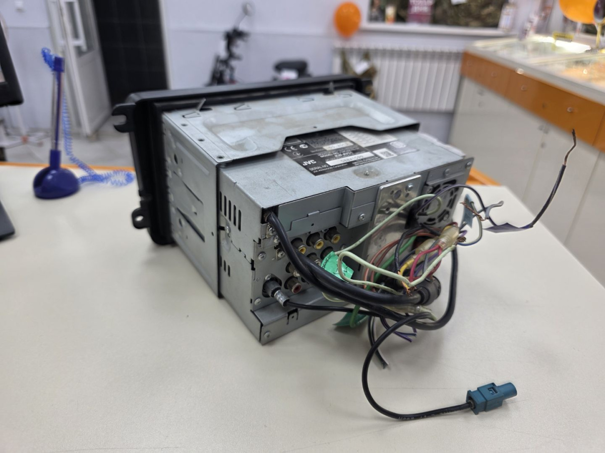 Автомагнитола JVC KW-AV51
