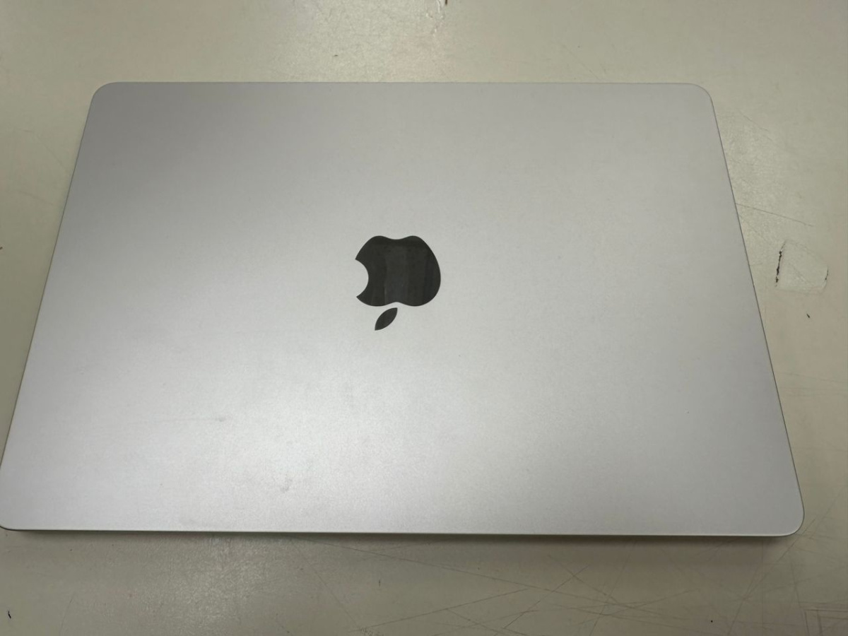 Ноутбук Apple Macbook Air M2 2022 8/256