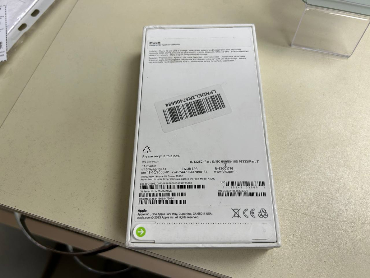 Смартфон Apple Iphone 15 128Gb