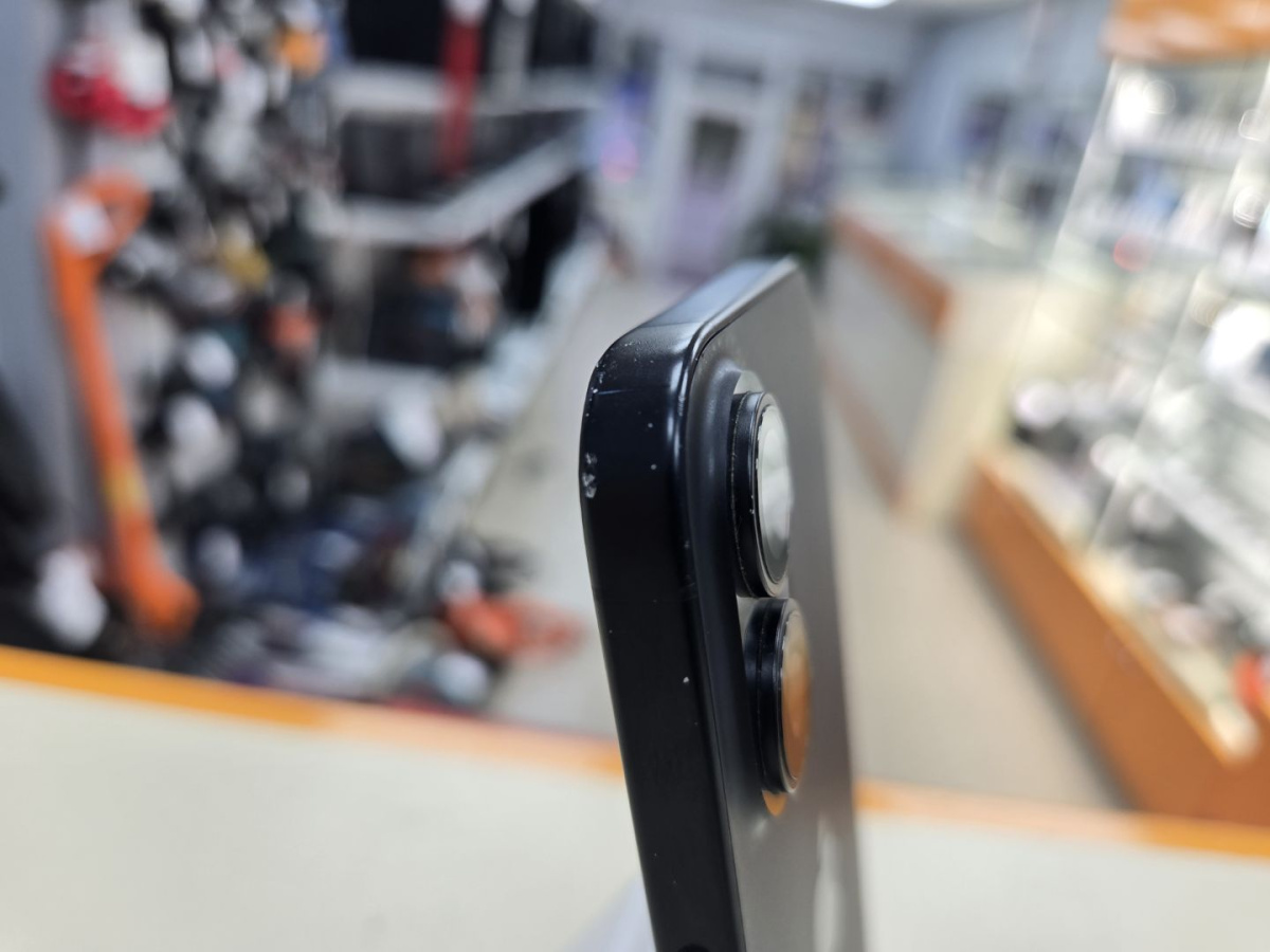 Смартфон Apple Iphone 16 128Gb