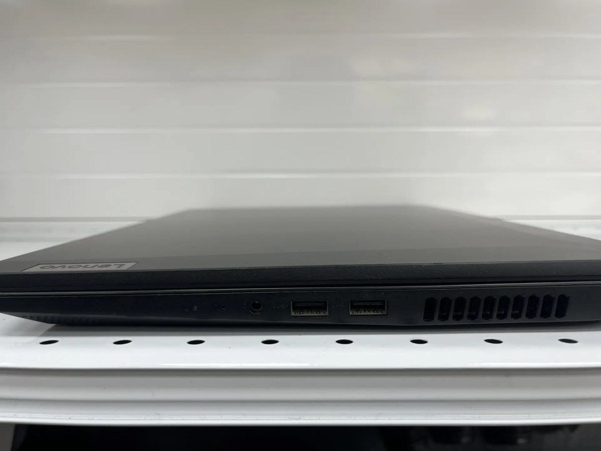 Ноутбук Lenovo; Ryzen 5 5600H, GeForce RTX 3050, 16 Гб, 256 Гб, Нет