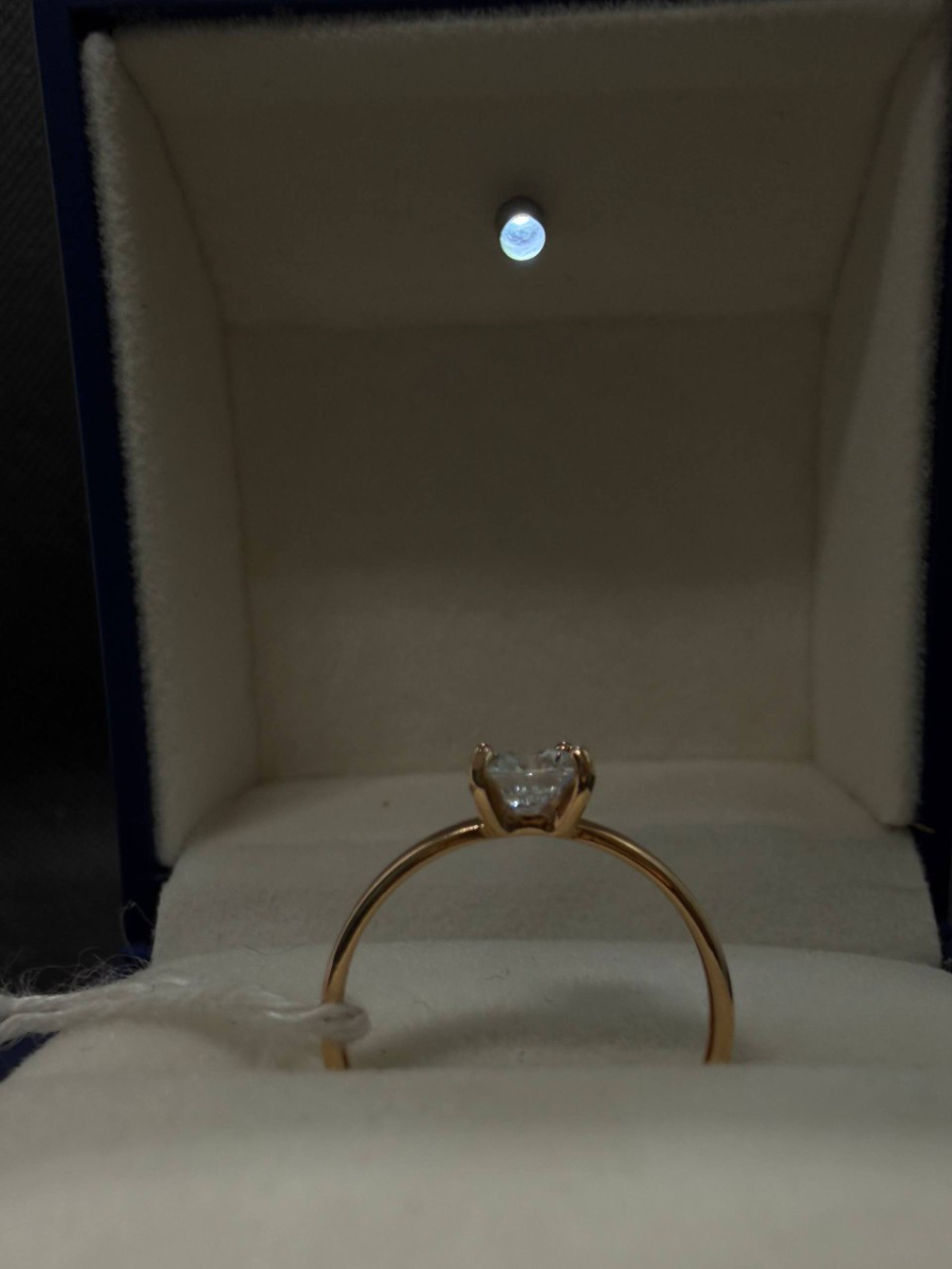 КОЛКМ585 КОЛЬЦО С КАМНЕМ (Au 585)