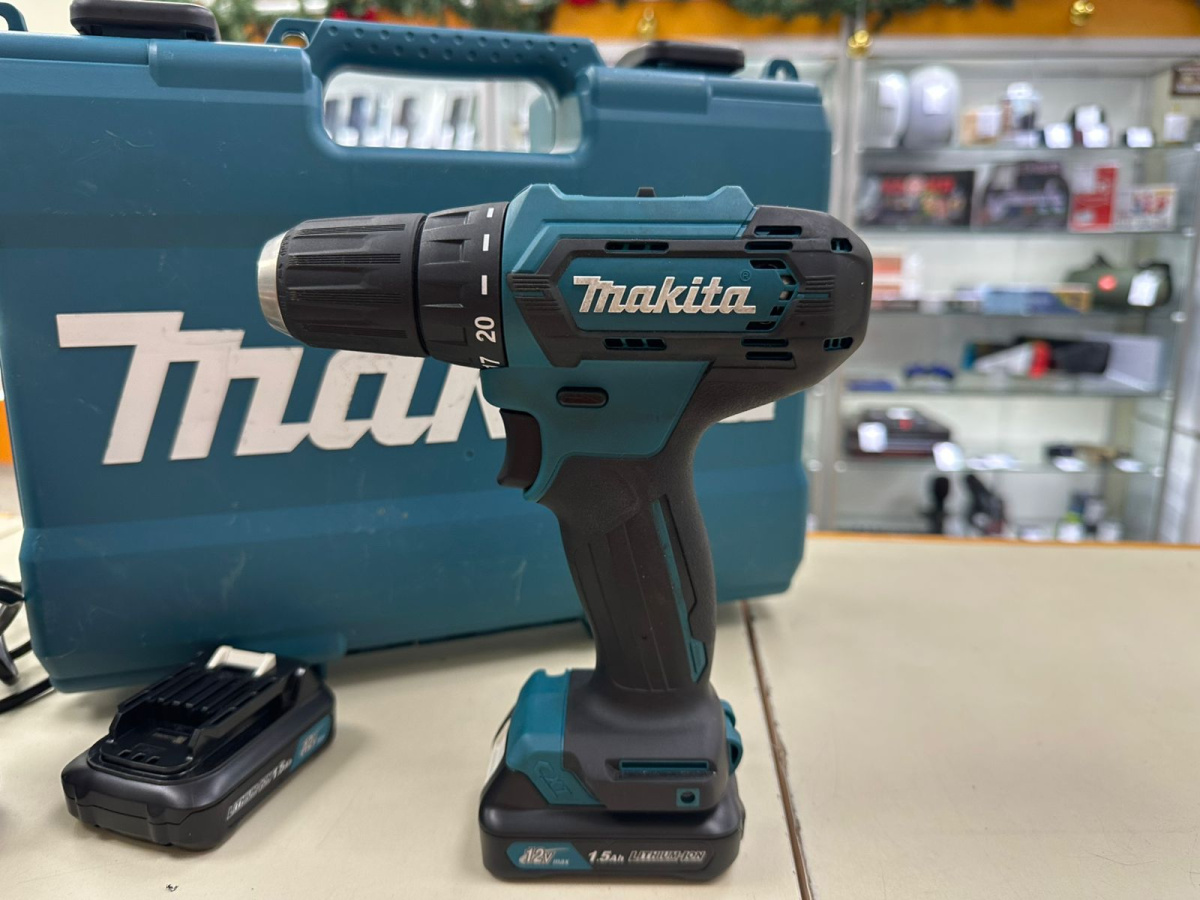 Шуруповерт Makita DF333D