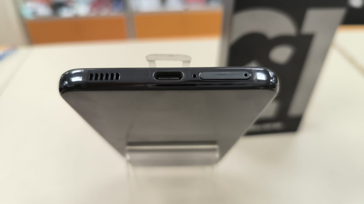 Смартфон Samsung Galaxy S21 5G 8/256