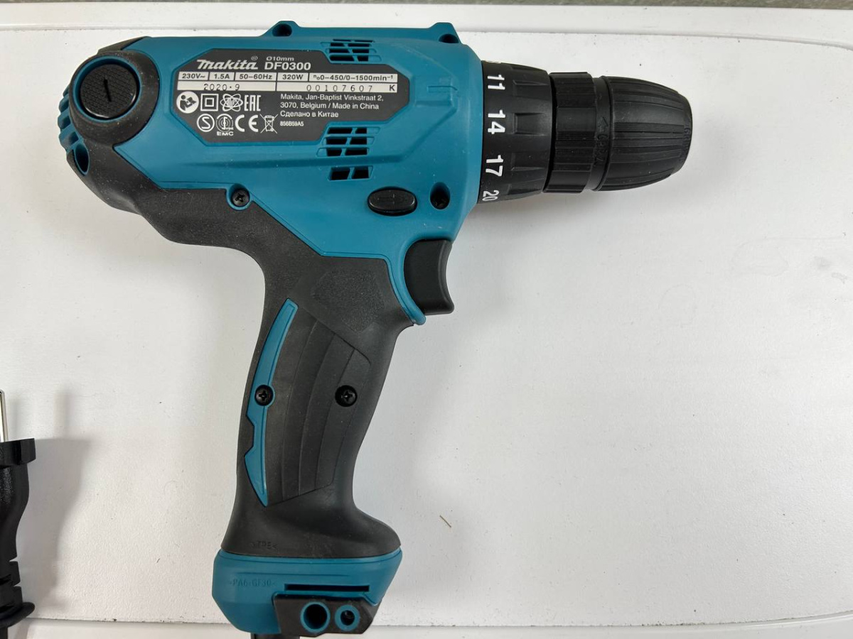 Дрель-безударная Makita DF0300