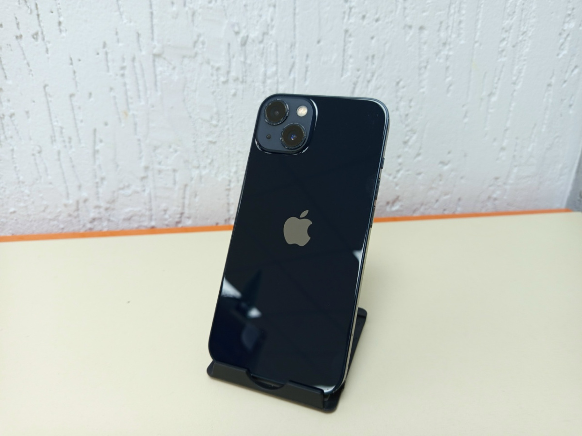 Смартфон Apple iPhone 13 128Gb