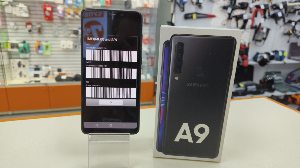 Смартфон Samsung Galaxy A9 (2018) 6/128