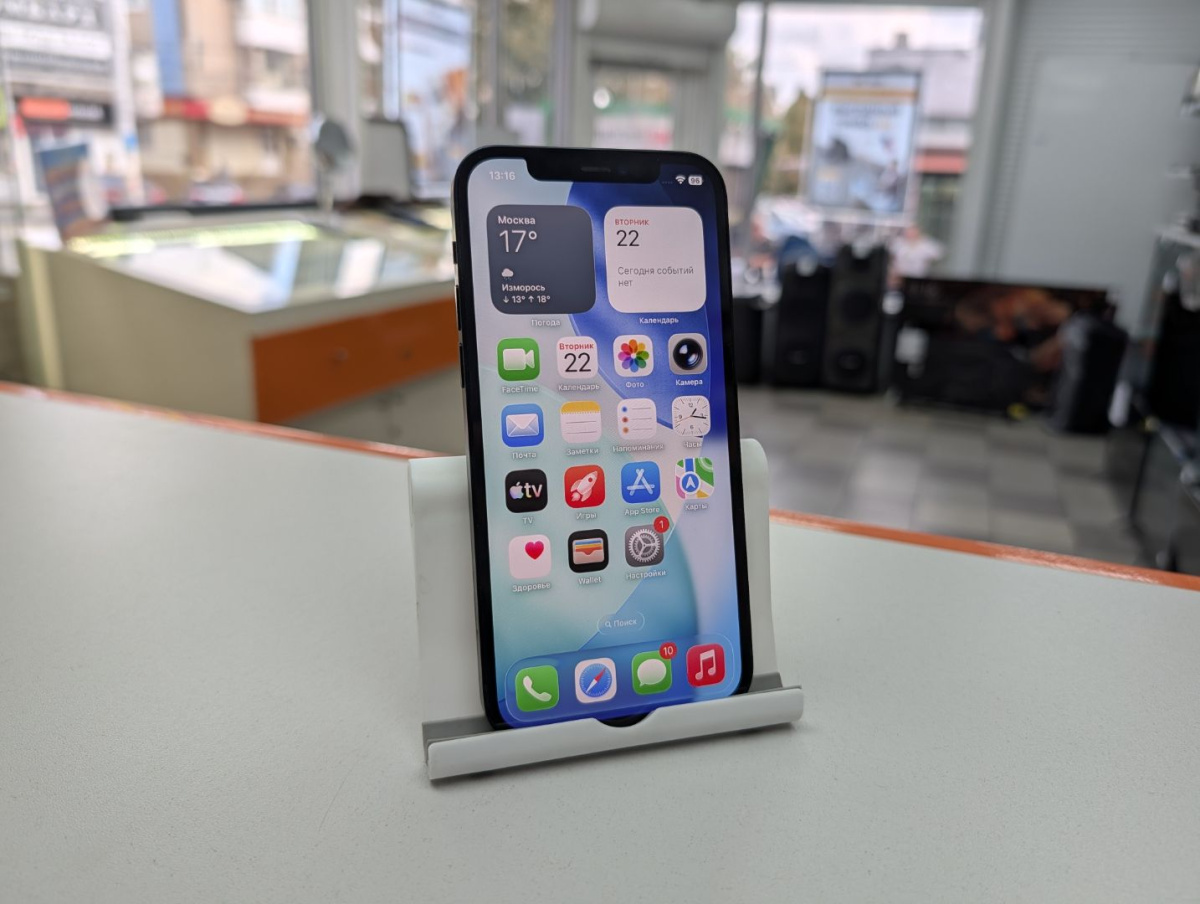 Смартфон Apple iPhone 12 64Gb