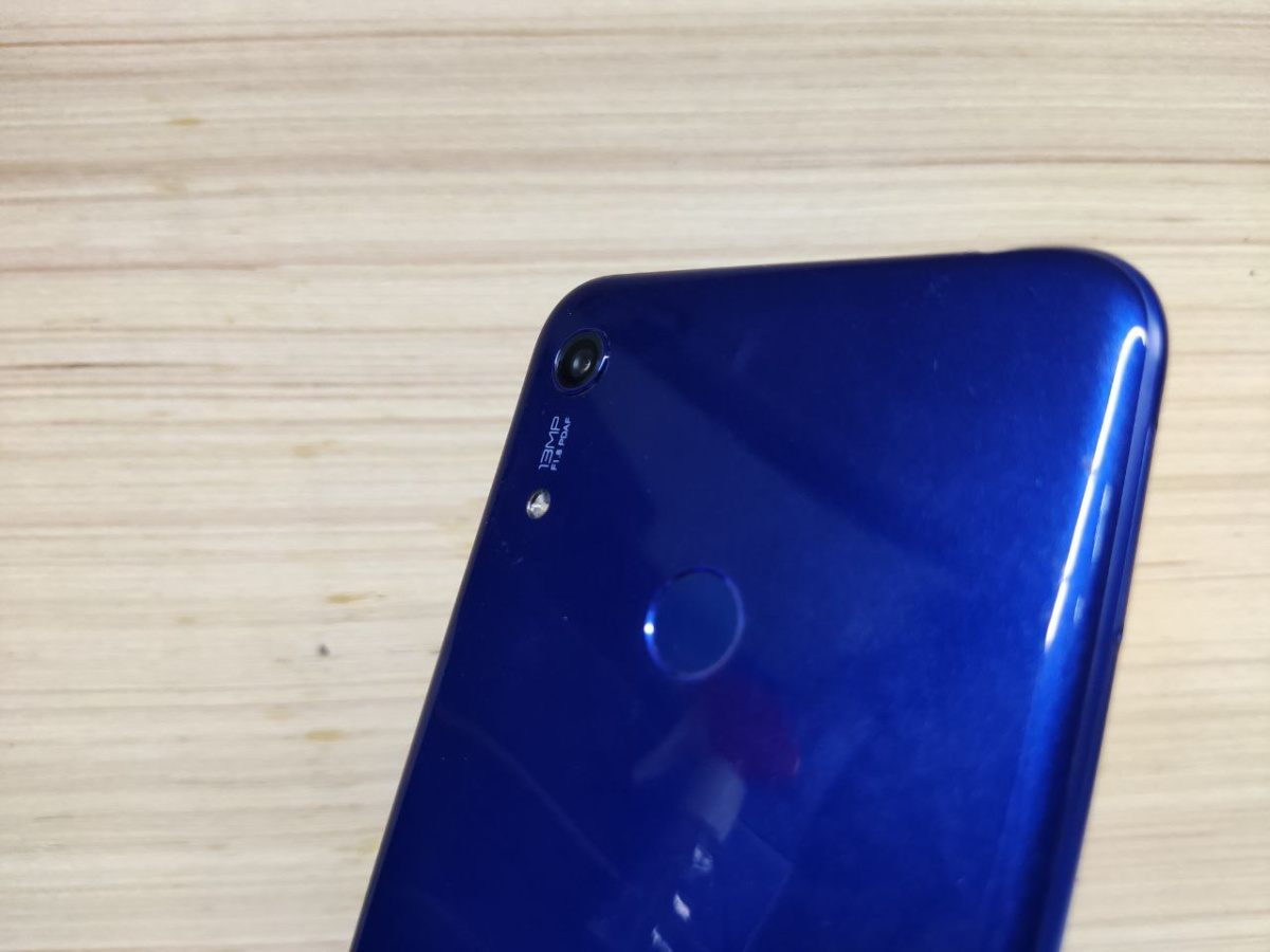 Смартфон Honor 8A 3/64