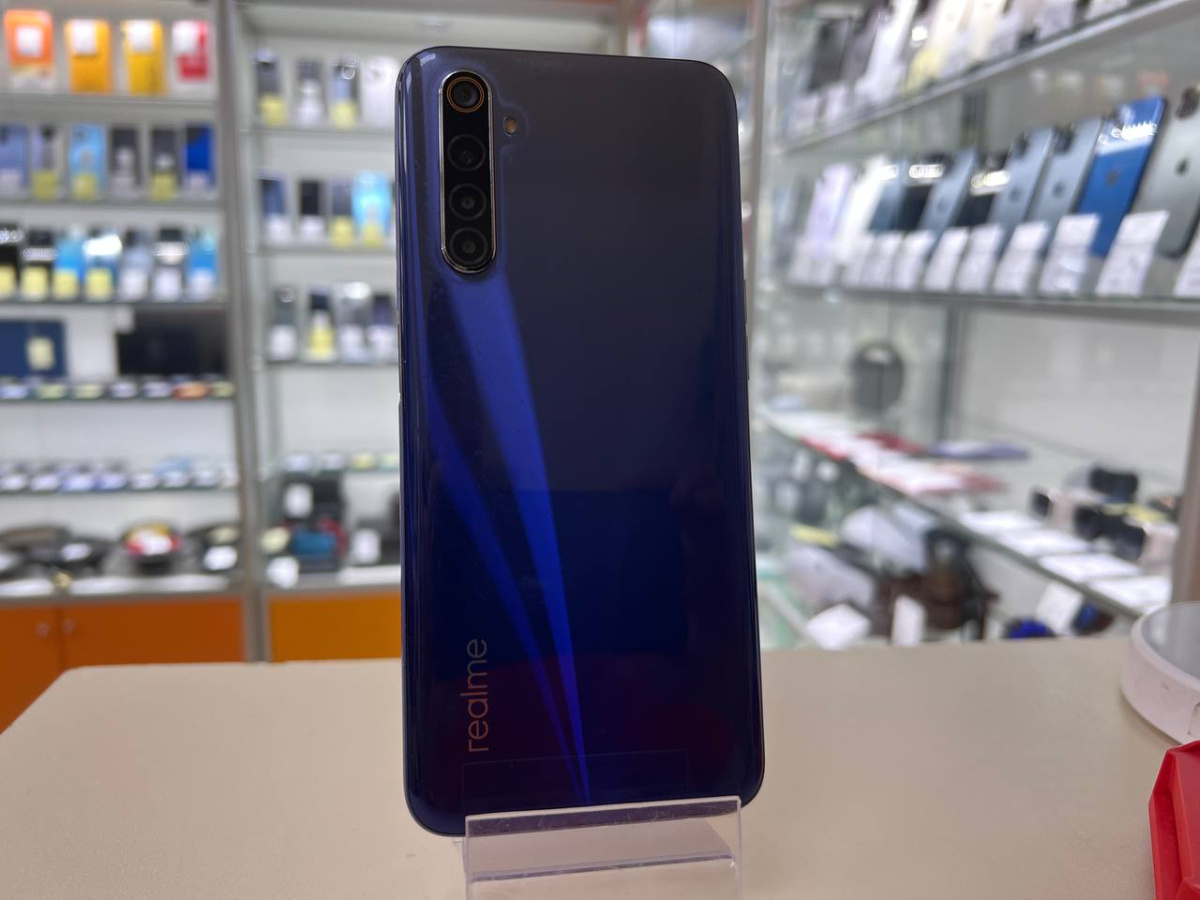 Смартфон Realme 6 4/128