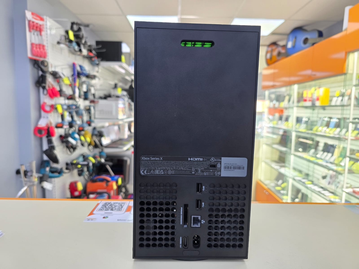 Игровая приставка Xbox Series X 1Tb