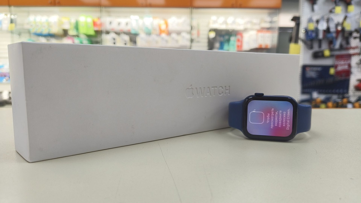Смарт-часы Apple Watch Series 6 44 мм