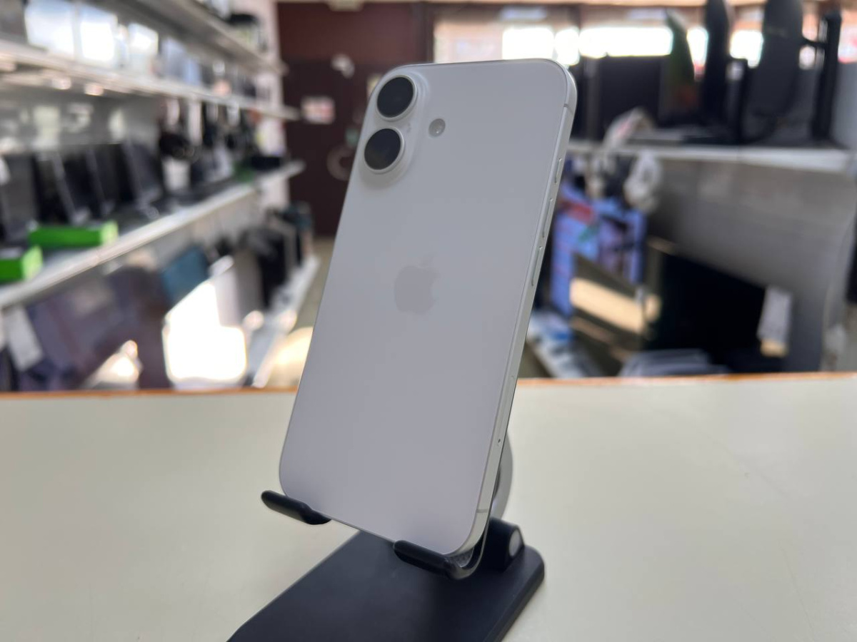 Смартфон Apple Iphone 16 128Gb