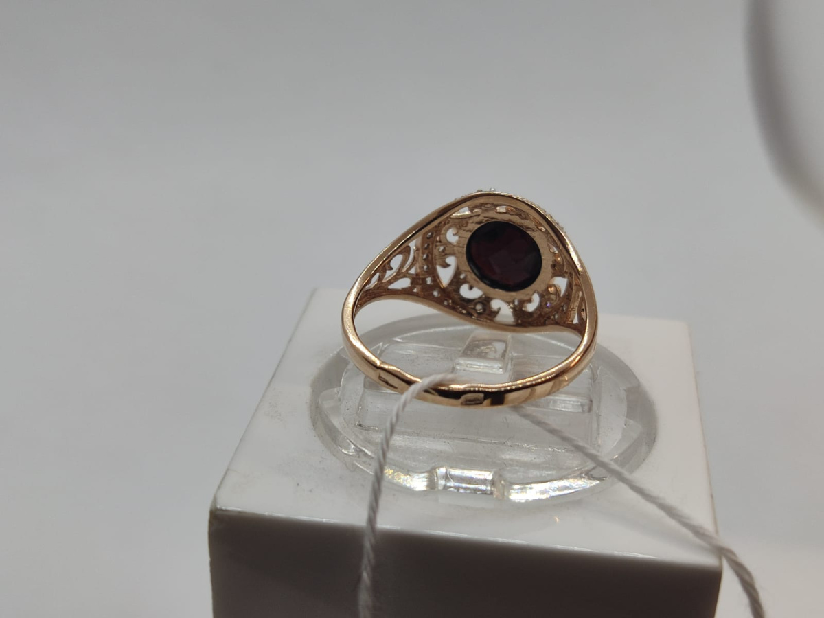 КОЛЬЦО С КАМНЯМИ (Au 585)