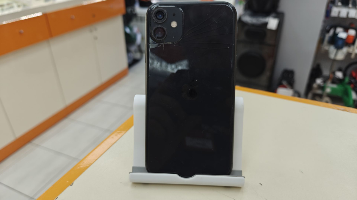 Смартфон Apple iPhone 11 128Gb