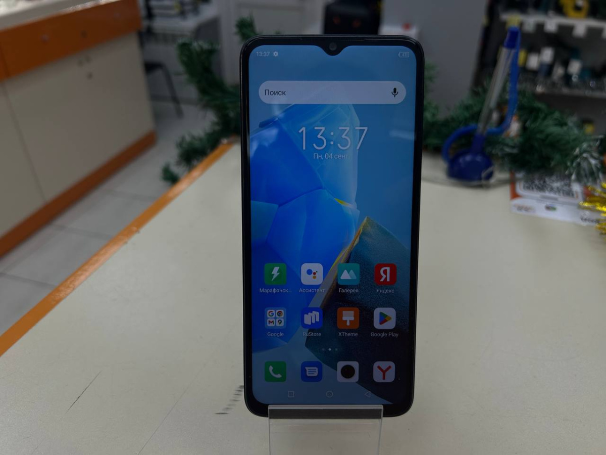 Смартфон Infinix HOT 30i 8/128