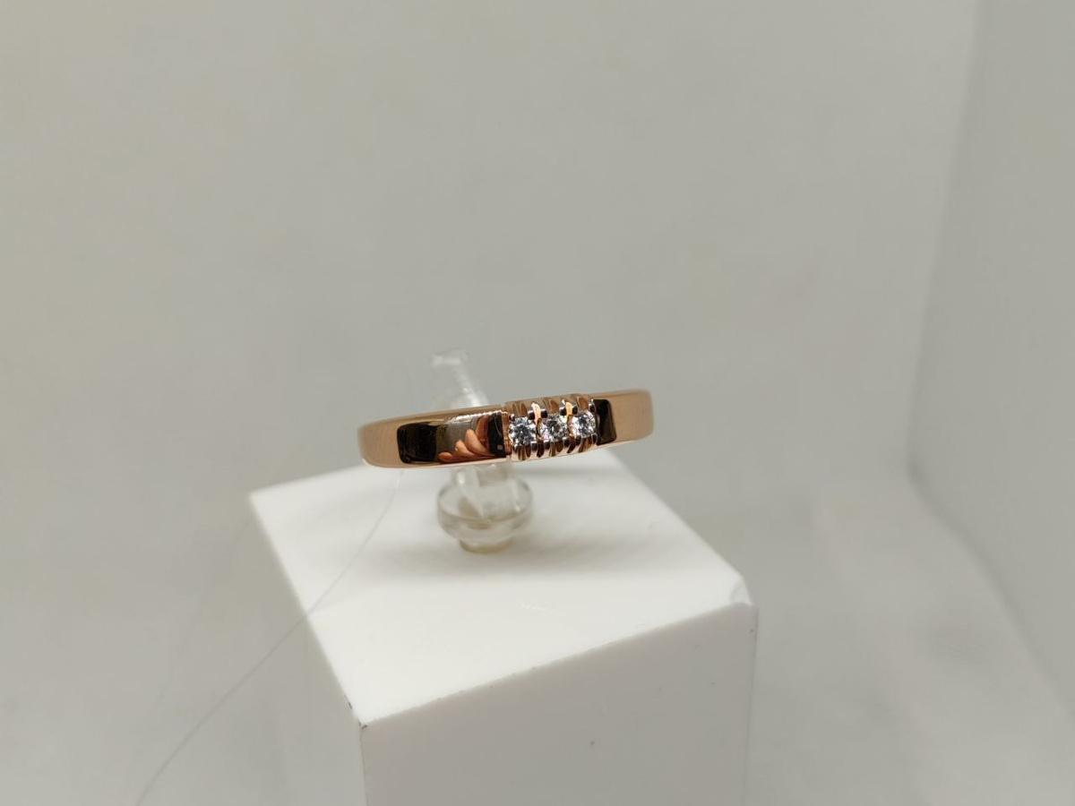 КОЛЬЦО С КАМНЯМИ (Au 585)