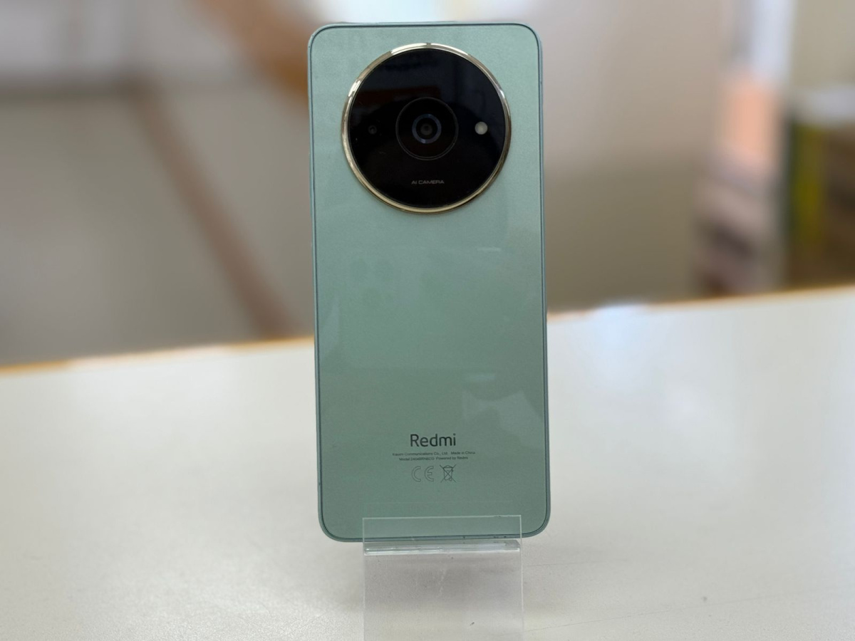 Смартфон Xiaomi Poco C40 4/64