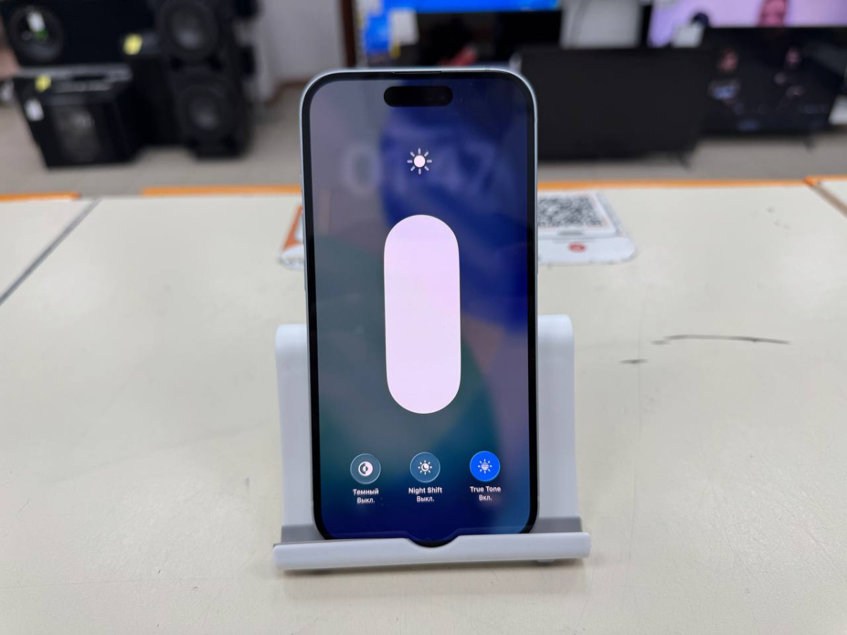 Смартфон Apple Iphone 15 128Gb