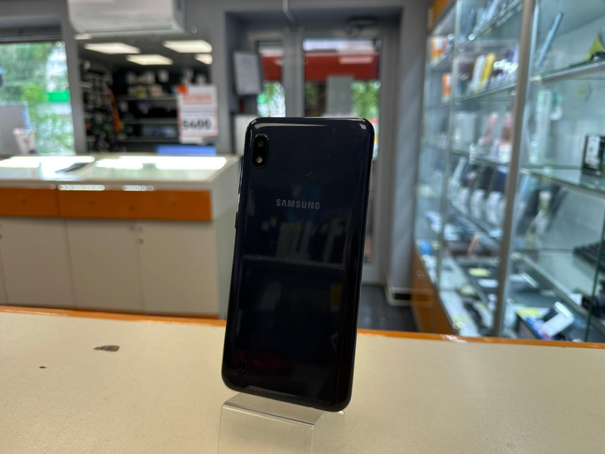 Смартфон Samsung Galaxy A10 2/32