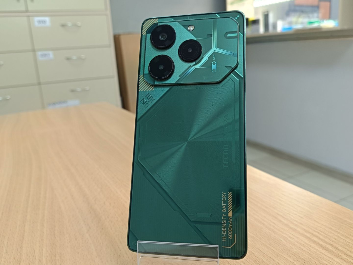 Смартфон Tecno Pova 6 Pro 8/256