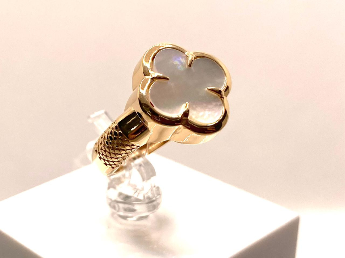 110111 п КОЛЬЦО ПЕРЛАМУТР (Au 585)