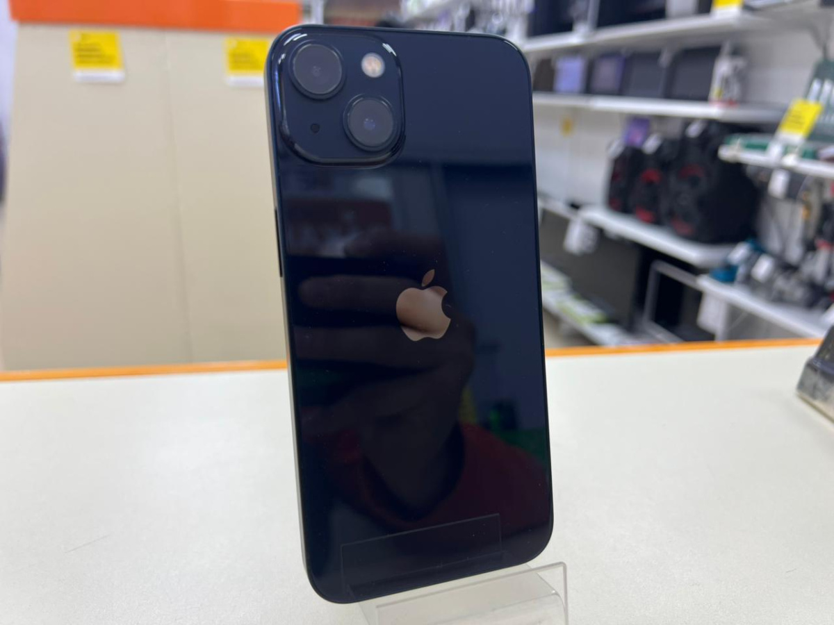 Смартфон Apple iPhone 13 128Gb