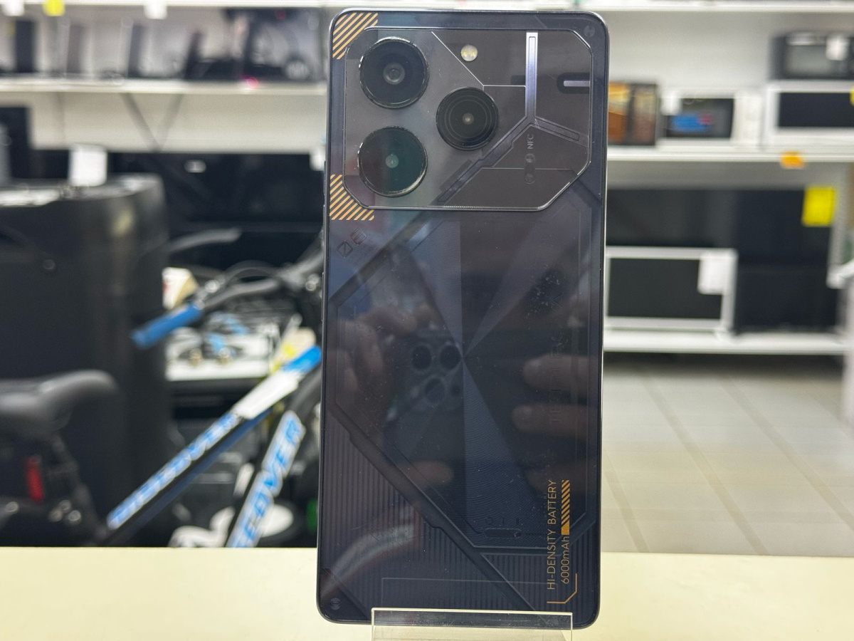 Смартфон Tecno Pova 6 Pro 8/256