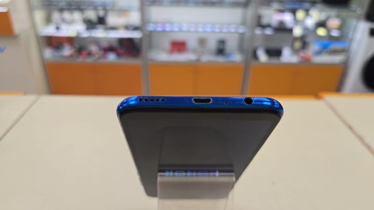 Смартфон Honor 10i 6/128